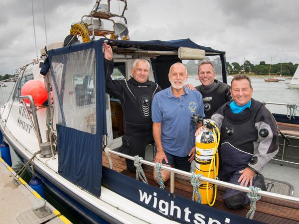 Wight Dolphins Sub-Aqua Club supports SoS campaign