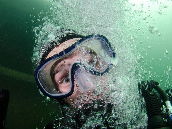 Thumbnail photo for Hints and tips for diving in the cold
