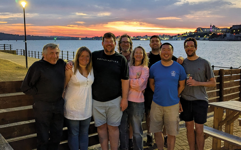 Yo-Han with friends and sunset at Plymouth enjoying a beautiful sunset