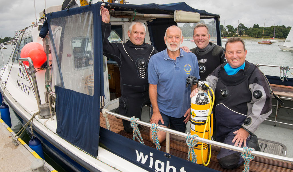 Wight Dolphins Sub-Aqua Club supports SoS campaign