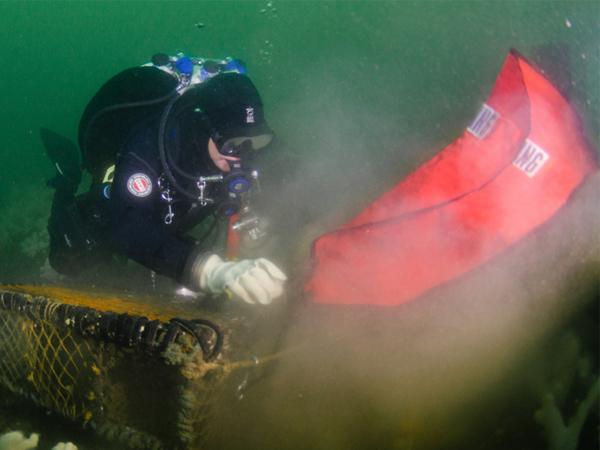 Thumbnail photo for Dealing with ghost nets