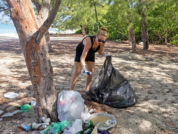Thumbnail photo for Marine Champions: Turtle nests protected thanks to Cayman Islands Divers clean-up