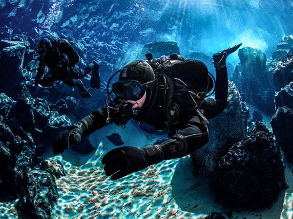 Thumbnail photo for Update your drysuit with Fourth Element