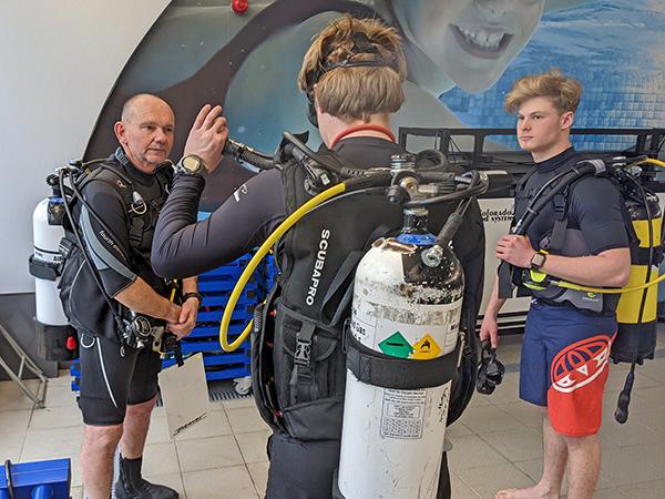 Thumbnail photo for Become a scuba diving instructor in 2024