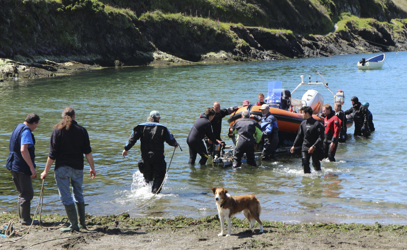 Divers at the Abercastle field school launch a RIB