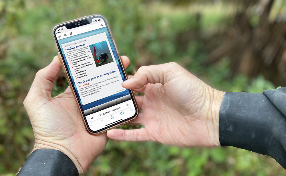 Dive Leader eLearning on phone