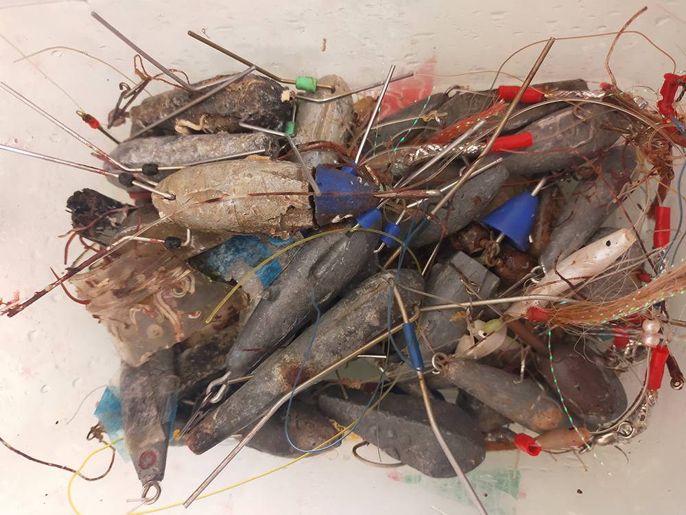 Lead fishing weights