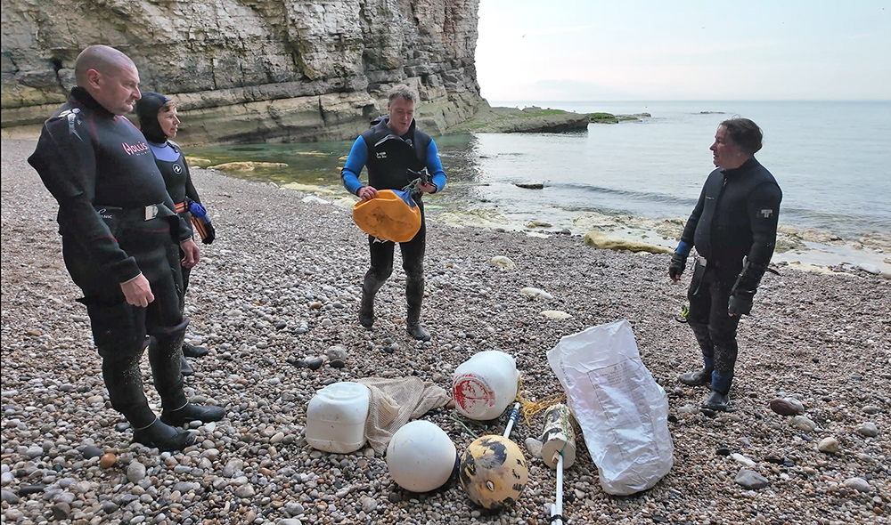 Scarborough snorkel litter pick